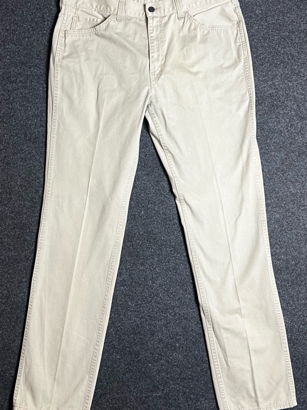 Levi's Men's Khaki Straight-Leg Chinos in Light Tan